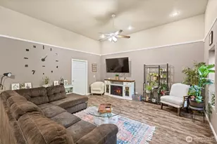 1604 Tara Ct, Kelso, WA 98626 - Photo 23