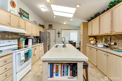 2101 S 324th Street #138, Federal Way, WA 98003 - Photo 9