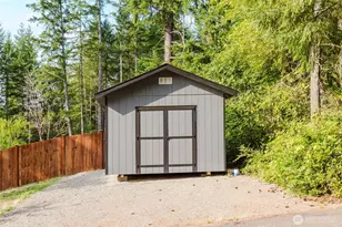 7891 SW Conifer Ln, Port Orchard, WA 98367 - Photo 3