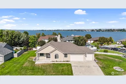 509 N Bluff  West Drive, Moses Lake, WA 98837 - Photo 1