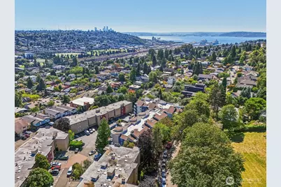 2510 W Bertona Street #213, Seattle, WA 98199 - Photo 13