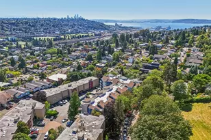 2510 W Bertona St, Seattle, WA 98199 - Photo 13