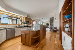 221 Madrona Rd, Nordland, WA 98358 - Photo 5