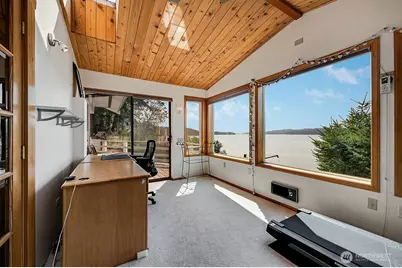 221 Madrona Road, Nordland, WA 98358 - Photo 13