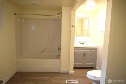 2437 73rd Avenue SW, Tumwater, WA 98512 - Photo 9