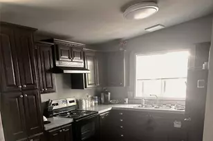 10715 9th Ave Ct S, Tacoma, WA 98444 - Photo 5