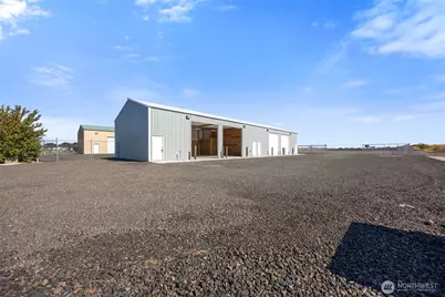 221 S Hamilton Road, Moses Lake, WA 98837 - Photo 11