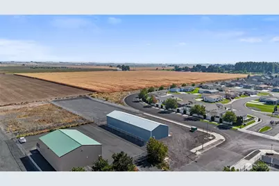 221 S Hamilton Road, Moses Lake, WA 98837 - Photo 19