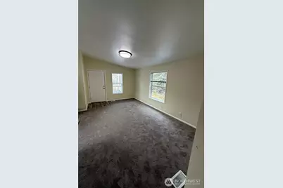 10711 W 9th Avenue Ct S, Tacoma, WA 98444 - Photo 5