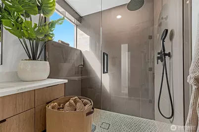 920 16th Avenue #B, Seattle, WA 98122 - Photo 21