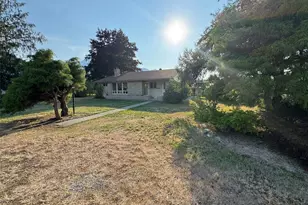 935 Madison Ave, Darrington, WA 98241 - Photo 3