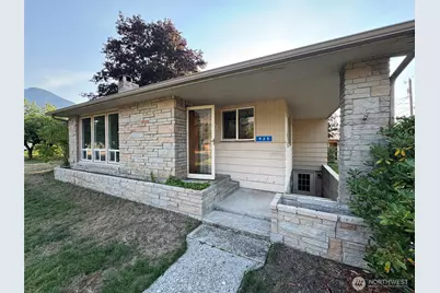 935 Madison Avenue, Darrington, WA 98241 - Photo 3