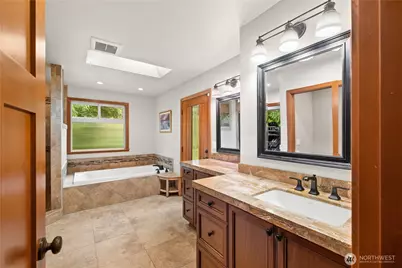 15115 78th Ave NE, Kenmore, WA 98028 - Photo 17