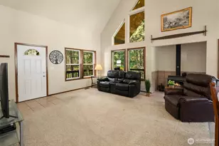 135 Rally Way, Easton, WA 98925 - Photo 9