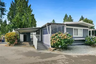 415 Lakeview Rd, Lynnwood, WA 98087 - Photo 1