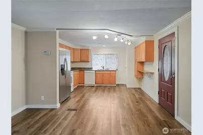 415 Lakeview Road #F16, Lynnwood, WA 98087 - Photo 11