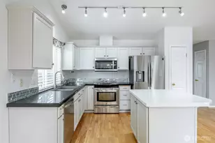 12811 169th St Ct E, Puyallup, WA 98374 - Photo 9