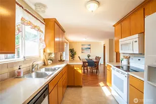 11010 26th Ave E, Tacoma, WA 98445 - Photo 9