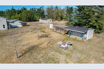 815 Engle Road, Coupeville, WA 98239 - Photo 37