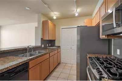 2901 NE Blakeley Street #335, Seattle, WA 98105 - Photo 15