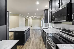 8942 W McKenna Falls Rd W, Bremerton, WA 98312 - Photo 3