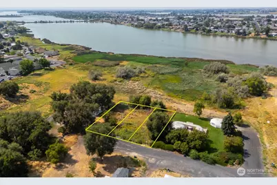 1012 Ashley Way S, Moses Lake, WA 98837 - Photo 3