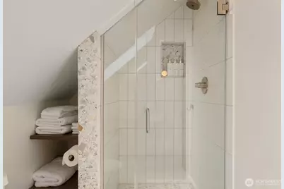 115 11th Avenue E, Seattle, WA 98102 - Photo 27