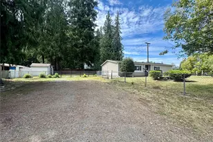 8414 214th Ave E, Bonney Lake, WA 98391 - Photo 3