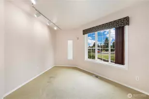 6914 86th St E, Puyallup, WA 98371 - Photo 17