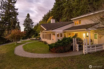 4486 Villarreal Lane, Oak Harbor, WA 98277 - Photo 7