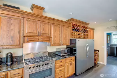 16929 Maplewood Lane, Bow, WA 98232 - Photo 17