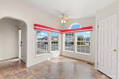 1814 Heritage Drive, Wenatchee, WA 98801 - Photo 5