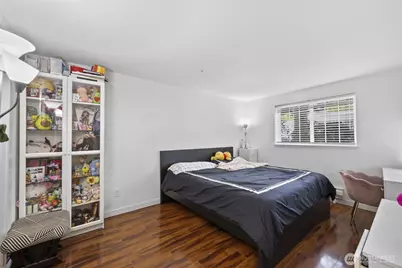 949 Aberdeen Ave NE #B104, Renton, WA 98059 - Photo 17