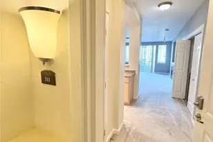 13301 SE 79th Pl, Newcastle, WA 98059 - Photo 3