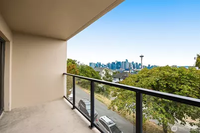 100 Ward Street #104, Seattle, WA 98109 - Photo 9