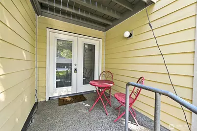 6440 139th Avenue NE #8, Redmond, WA 98052 - Photo 5