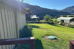 34 Main St, Loomis, WA 98827 - Photo 3