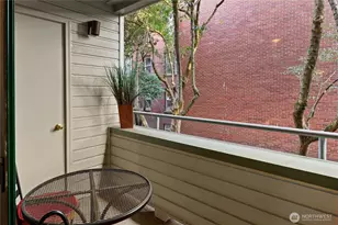 211 Summit Ave E, Seattle, WA 98102 - Photo 17