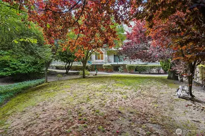 12034 15th Avenue NE #204, Seattle, WA 98125 - Photo 25