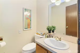 1801 Evergreen Park Ct SW, Olympia, WA 98502 - Photo 17