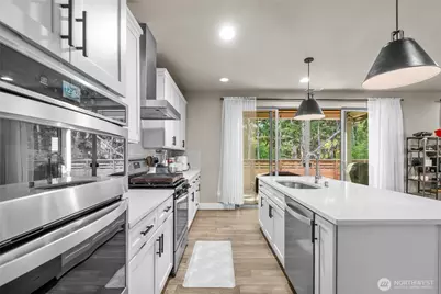 19028 133rd Street Ct E, Bonney Lake, WA 98391 - Photo 9