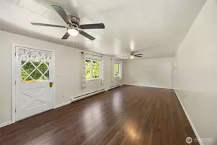 4224 Tracyton Beach Rd, Bremerton, WA 98310 - Photo 9