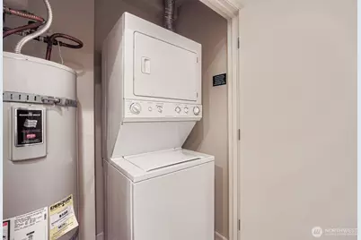 11004 NE 11th Street #406, Bellevue, WA 98004 - Photo 23