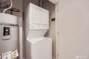 11004 NE 11th St, Bellevue, WA 98004 - Photo 23