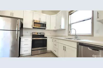 5501 Wilson Avenue S, Seattle, WA 98118 - Photo 5