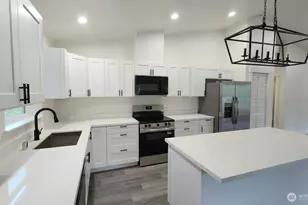 219 S Oar Loop SW, Ocean Shores, WA 98569 - Photo 5