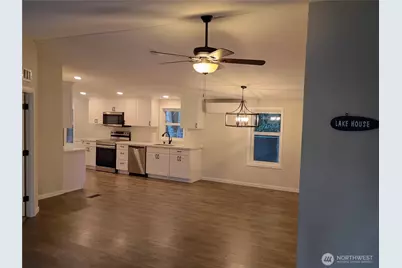 561 E Lakeshore Drive E, Shelton, WA 98584 - Photo 11