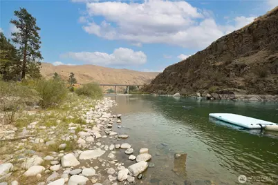 385 Highway 153, Pateros, WA 98846 - Photo 17