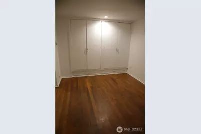 417 Minor Avenue N, Seattle, WA 98109 - Photo 25