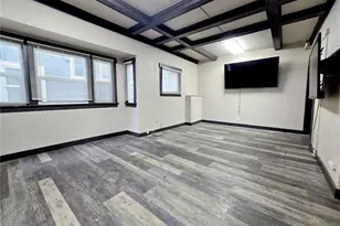 4738 17th Ave NE, Seattle, WA 98105 - Photo 3